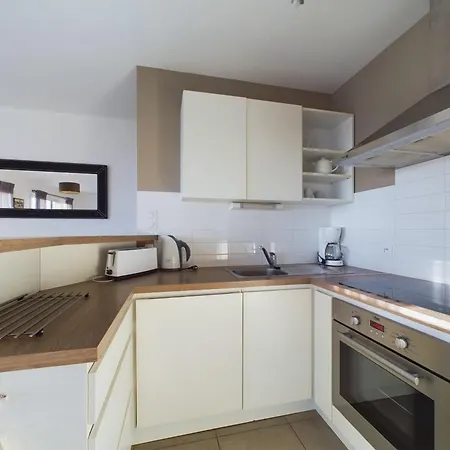 Appartement Au Bord De La Plage, Pour 8